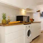 Апартаменты Gambetta Residences Paris Centre