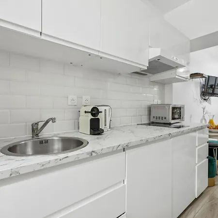 Gambetta Residences Centre * Paris