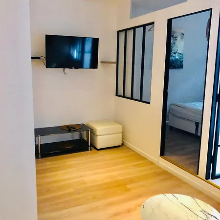 Gambetta Residences Centre *
